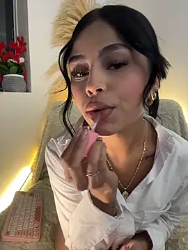 Michell sr online show from December 19, 4:38 am