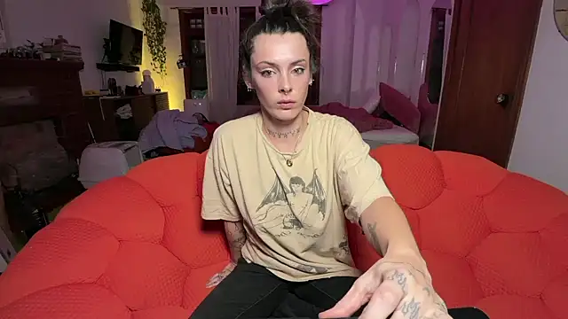 bunnierotten online show from December 18, 5:12 am