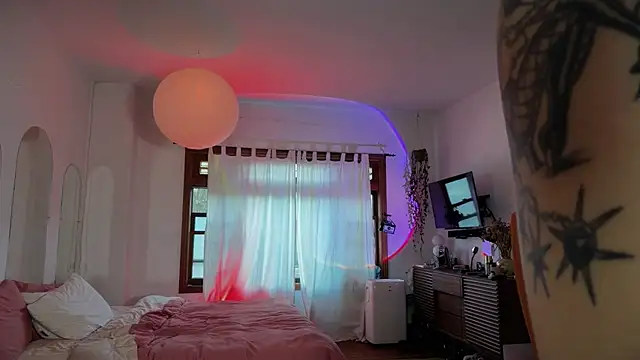 bunnierotten online show from July 6, 2:29 am
