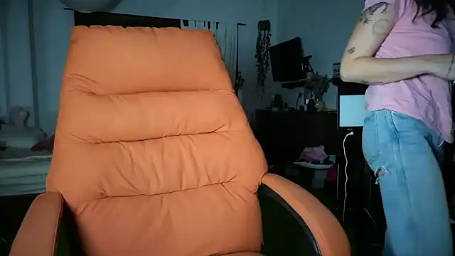 bunnierotten online show from June 29, 8:54 am