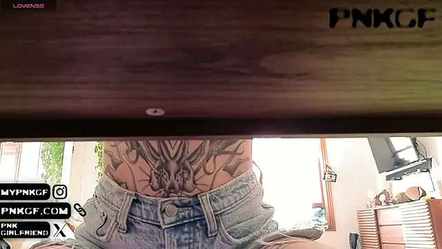 Snapshot of bunnierotten chatting on September 11, 12:21 am bunnierotten online show from September 11, 12:21 am