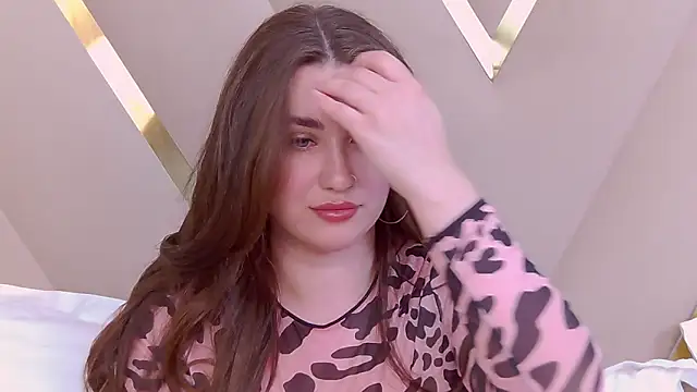 Snapshot of KiraBarlows chatting on March 20, 8:51 pm KiraBarlows online show from March 20, 8:51 pm