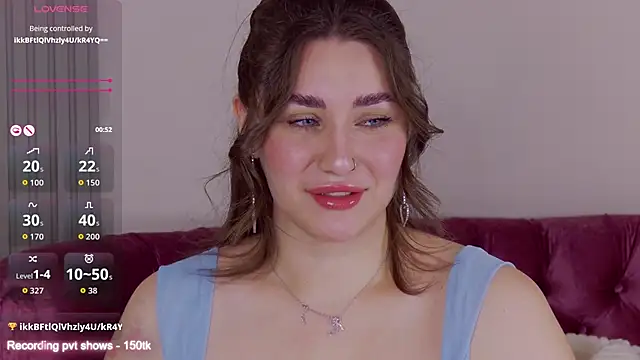 Snapshot of KiraBarlows chatting on November 25, 9:48 pm KiraBarlows online show from November 25, 9:48 pm