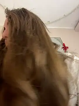 KiraBarlows online show from March 19, 7:36 pm