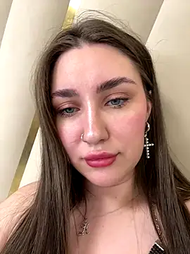 Snapshot of KiraBarlows chatting on October 27, 8:04 am KiraBarlows online show from October 27, 8:04 am