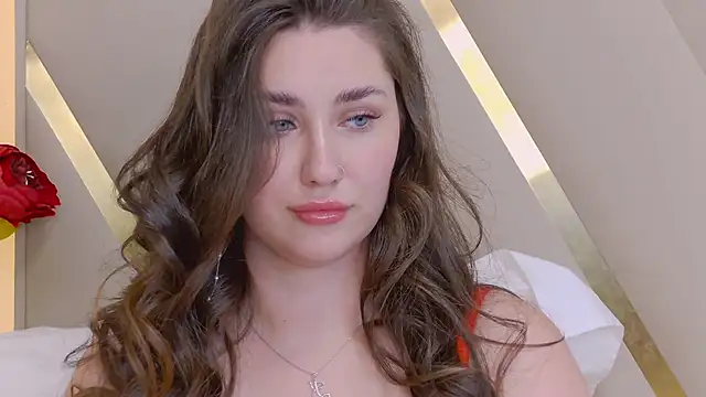 Snapshot of KiraBarlows chatting on September 15, 3:12 pm KiraBarlows online show from September 15, 3:12 pm