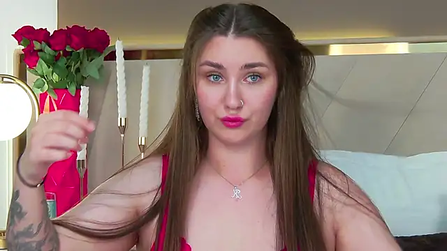 Snapshot of KiraBarlows chatting on September 24, 8:26 pm KiraBarlows online show from September 24, 8:26 pm