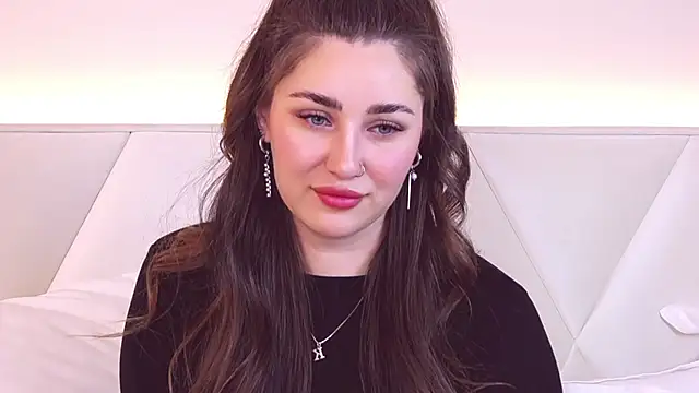 Snapshot of KiraBarlows chatting on March 21, 10:06 pm KiraBarlows online show from March 21, 10:06 pm