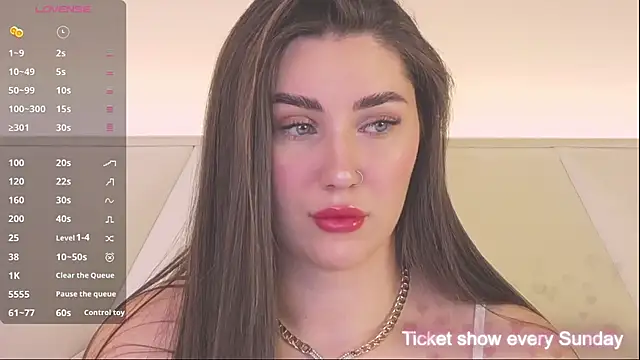 Snapshot of KiraBarlows chatting on September 18, 8:23 pm KiraBarlows online show from September 18, 8:23 pm