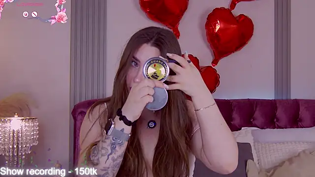 KiraBarlows online show from April 8, 8:21 pm