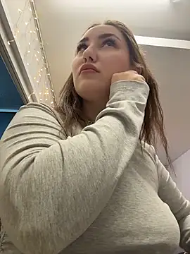 KiraBarlows online show from March 7, 8:36 pm