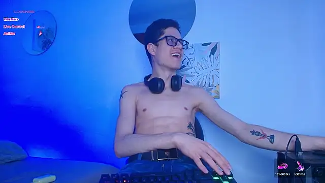 wolfandsky online show from March 5, 12:02 pm