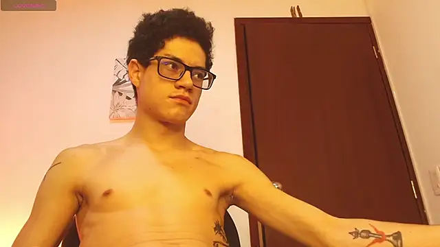 wolfandsky online show from November 15, 12:20 pm