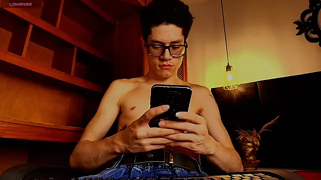 wolfandsky online show from October 30, 11:30 am