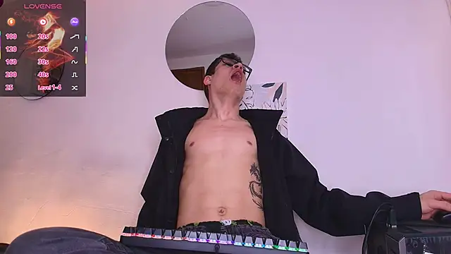 wolfandsky online show from February 20, 11:23 am