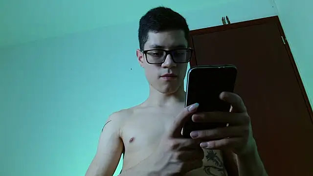 wolfandsky online show from February 10, 11:42 am