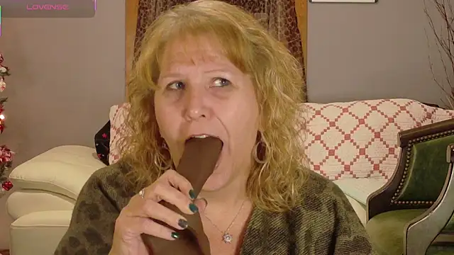 Snapshot of Badgirlpr2 chatting on January 14, 5:11 am Badgirlpr2 online show from January 14, 5:11 am