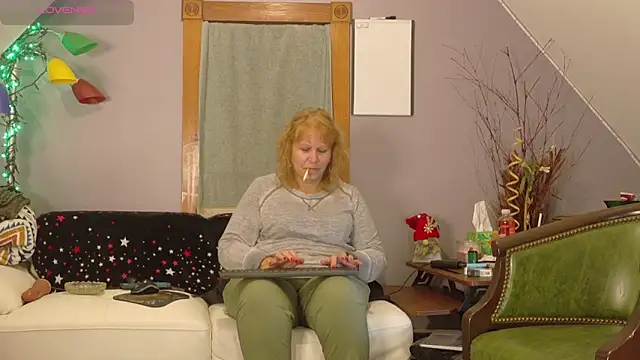 Snapshot of Badgirlpr2 chatting on November 25, 10:32 pm Badgirlpr2 online show from November 25, 10:32 pm