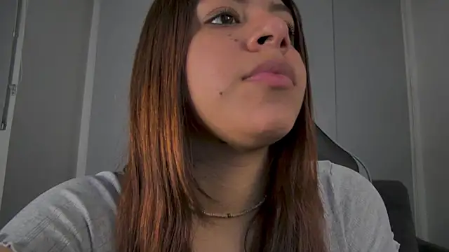 AmandaBrooks 18 online show from March 20, 2:01 am