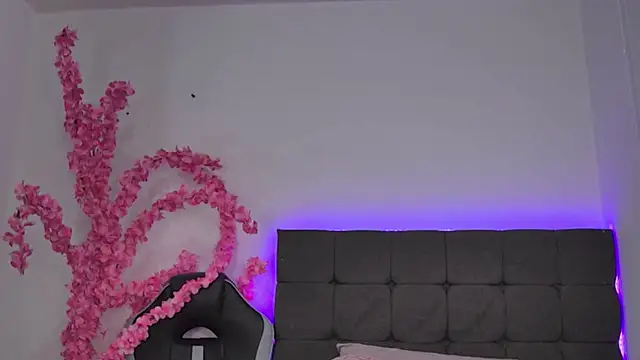 AmandaBrooks 18 online show from November 6, 1:31 am