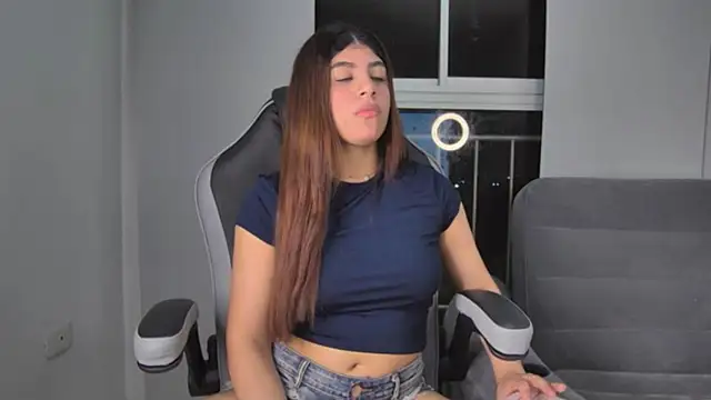 AmandaBrooks 18 online show from March 13, 3:00 am