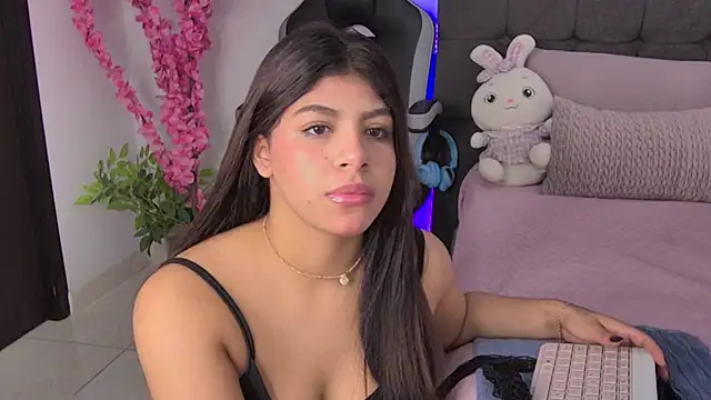 AmandaBrooks 18 online show from November 16, 10:24 pm