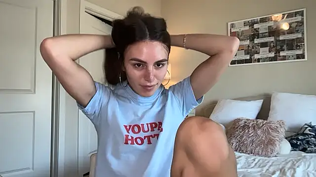 graciesmith27 online show from May 19, 6:26 pm