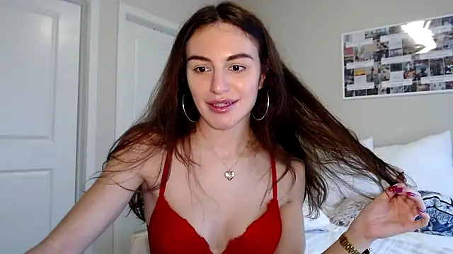 Snapshot of graciesmith27 chatting on February 11, 8:42 pm graciesmith27 online show from February 11, 8:42 pm