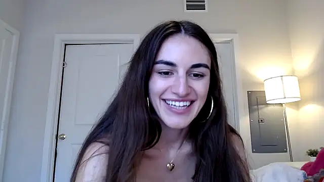 Snapshot of graciesmith27 chatting on March 11, 10:53 pm graciesmith27 online show from March 11, 10:53 pm