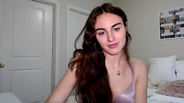 Snapshot of graciesmith27 chatting on February 13, 12:02 am graciesmith27 online show from February 13, 12:02 am