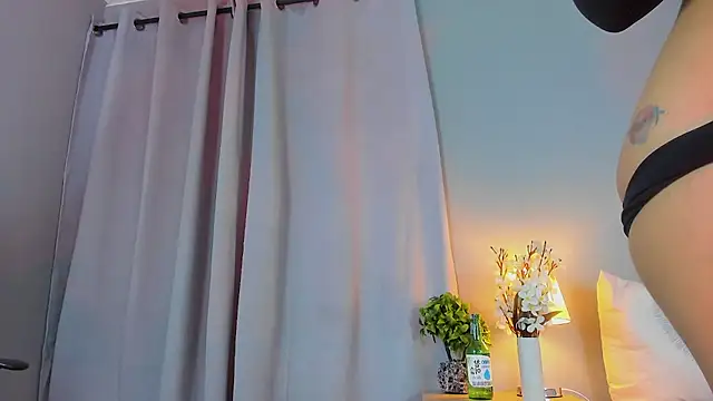 Snapshot of GABRIELAM_MS chatting on July 12, 12:11 am GABRIELAM MS online show from July 12, 12:11 am