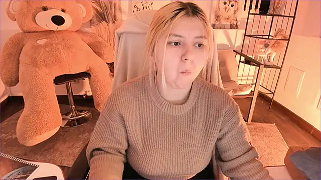 DiaAngell online show from January 9, 7:21 pm