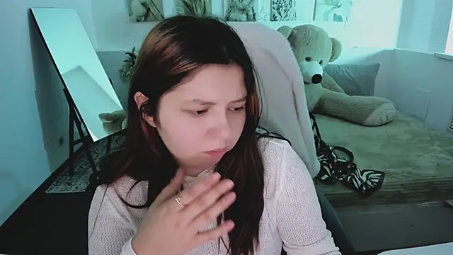 DiaAngell online show from April 18, 10:43 pm