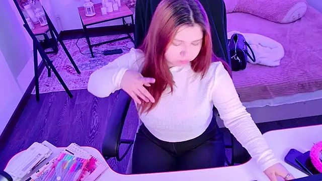 DiaAngell online show from April 21, 7:42 pm