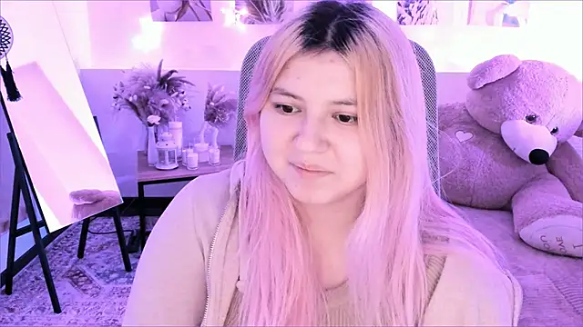 DiaAngell online show from February 8, 7:22 pm