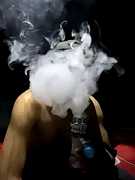 Snapshot of Blade_Ryder666 chatting on November 25, 8:14 am Blade Ryder666 online show from November 25, 8:14 am