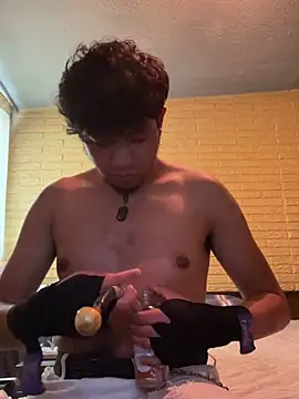 Blade Ryder666 online show from April 3, 11:33 pm