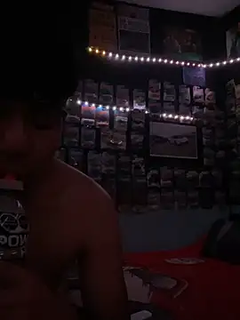 Snapshot of Blade_Ryder666 chatting on March 3, 8:32 am Blade Ryder666 online show from March 3, 8:32 am