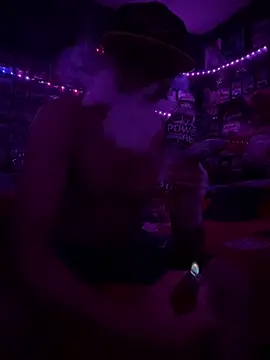 Snapshot of Blade_Ryder666 chatting on January 15, 7:23 am Blade Ryder666 online show from January 15, 7:23 am