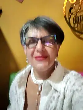 ilonna2025 online show from February 13, 10:10 pm