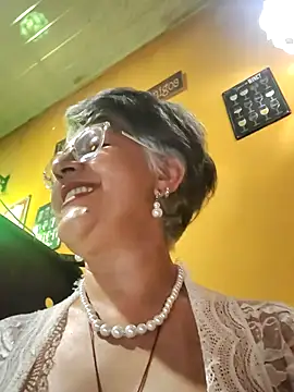 ilonna2025 online show from May 23, 10:42 pm