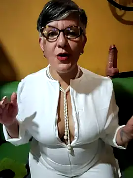 ilonna2025 online show from March 26, 10:51 pm