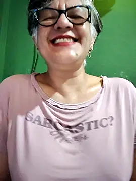 ilonna2025 online show from September 26, 10:49 pm