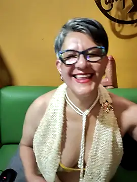 ilonna2025 online show from February 28, 7:57 pm