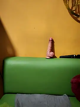 ilonna2025 online show from April 3, 10:38 pm