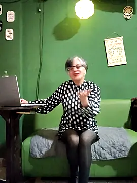 ilonna2025 online show from September 21, 7:24 am