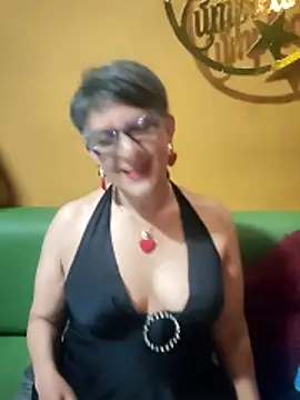 ilonna2025 online show from February 26, 8:53 pm