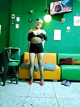 ilonna2025 online show from November 9, 8:07 am