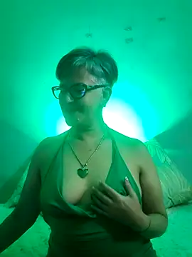 ilonna2025 online show from March 14, 9:37 am