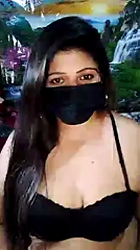 Snapshot of Lovely_WINDI chatting on January 28, 7:32 am Lovely WINDI online show from January 28, 7:32 am